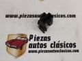 Soporte conector bombilla faro Renault 4 Ref: 7703097053