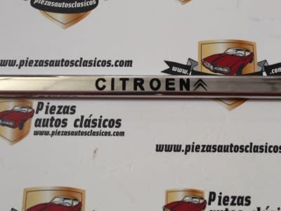 Moldura Bisagra Entre Capota y Maletero Citroën 2CV Inox. ( con logo Citroën )