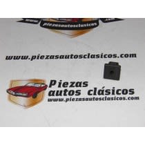 Clip Sujeción Paragolpes Trasero Renault 9 y 11 Ref:7703074172/7705099036