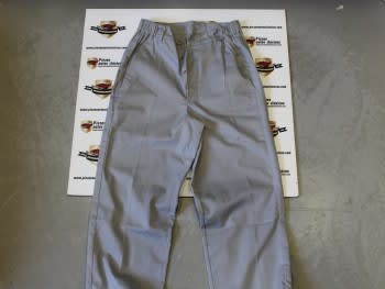 Pantalón largo gris claro mod.1 Talla 40 80cm. (con goma en la cinturilla)