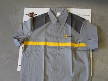 Camisa de manga corta Renault talla XL 128cm.